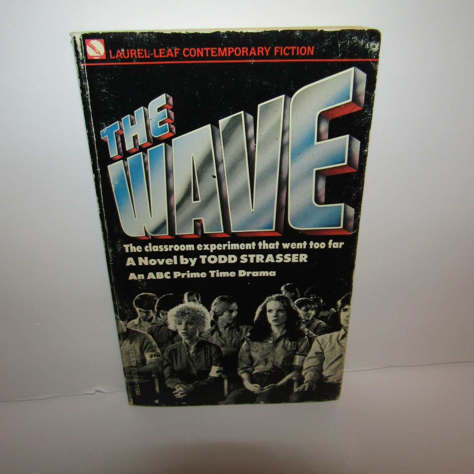 The Wave by Todd Strasser Vintage Dell Laurel Leaf October 1981 Paperback