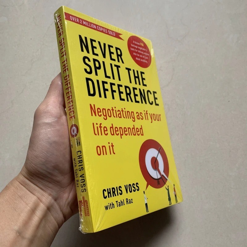 Never Split The Difference By Chris Voss Books In English for Adults Negotiation