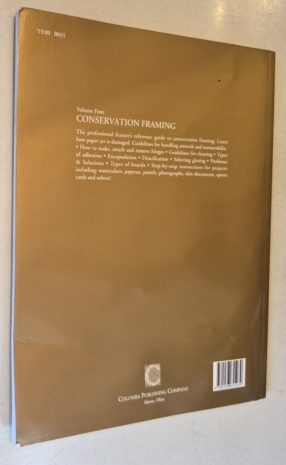 Conservation Framing (Library of the Professional Picture Framing, Vol 4)
