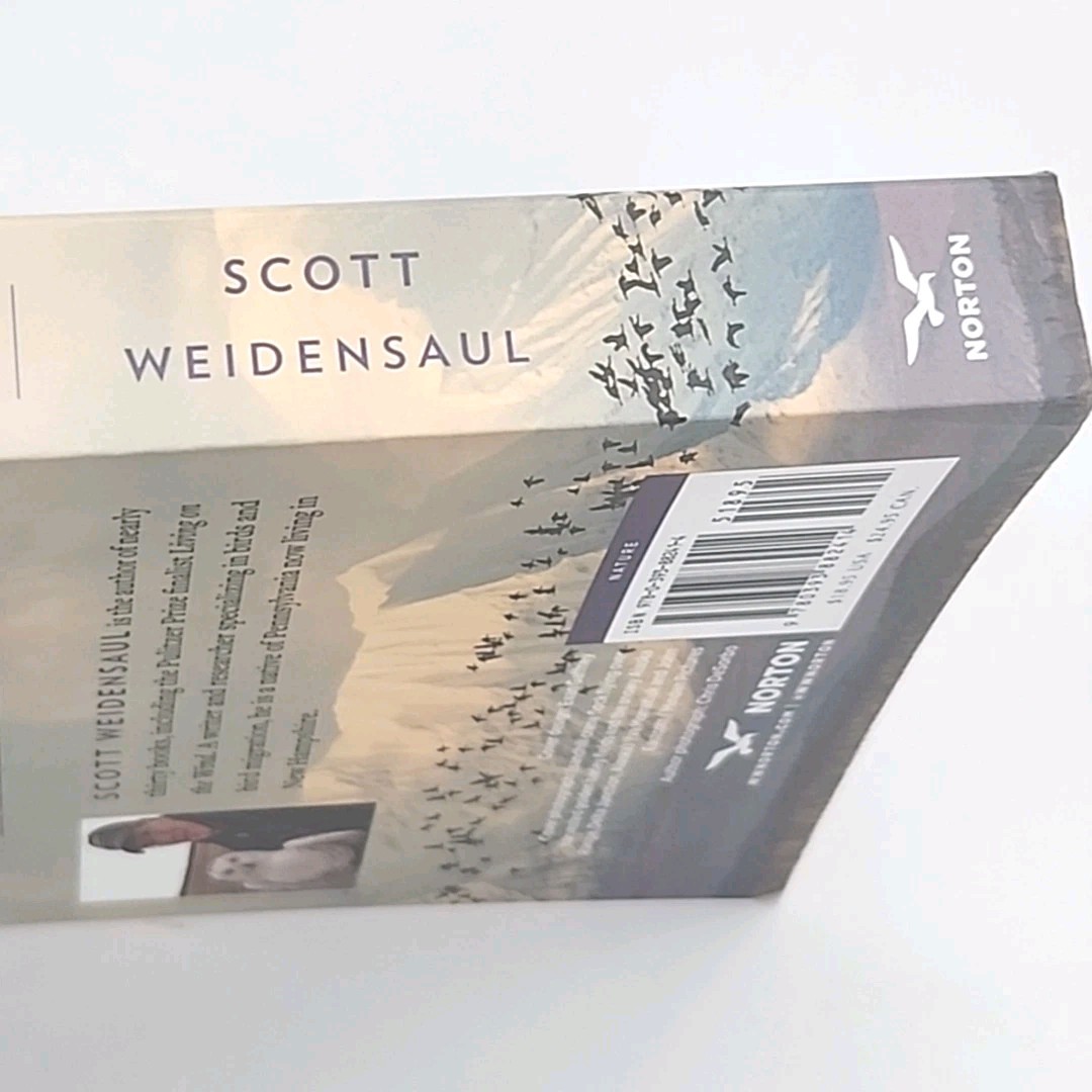 A World on the Wing by Scott Weidensaul FIRST EDTION THUS Paperback Book 2022