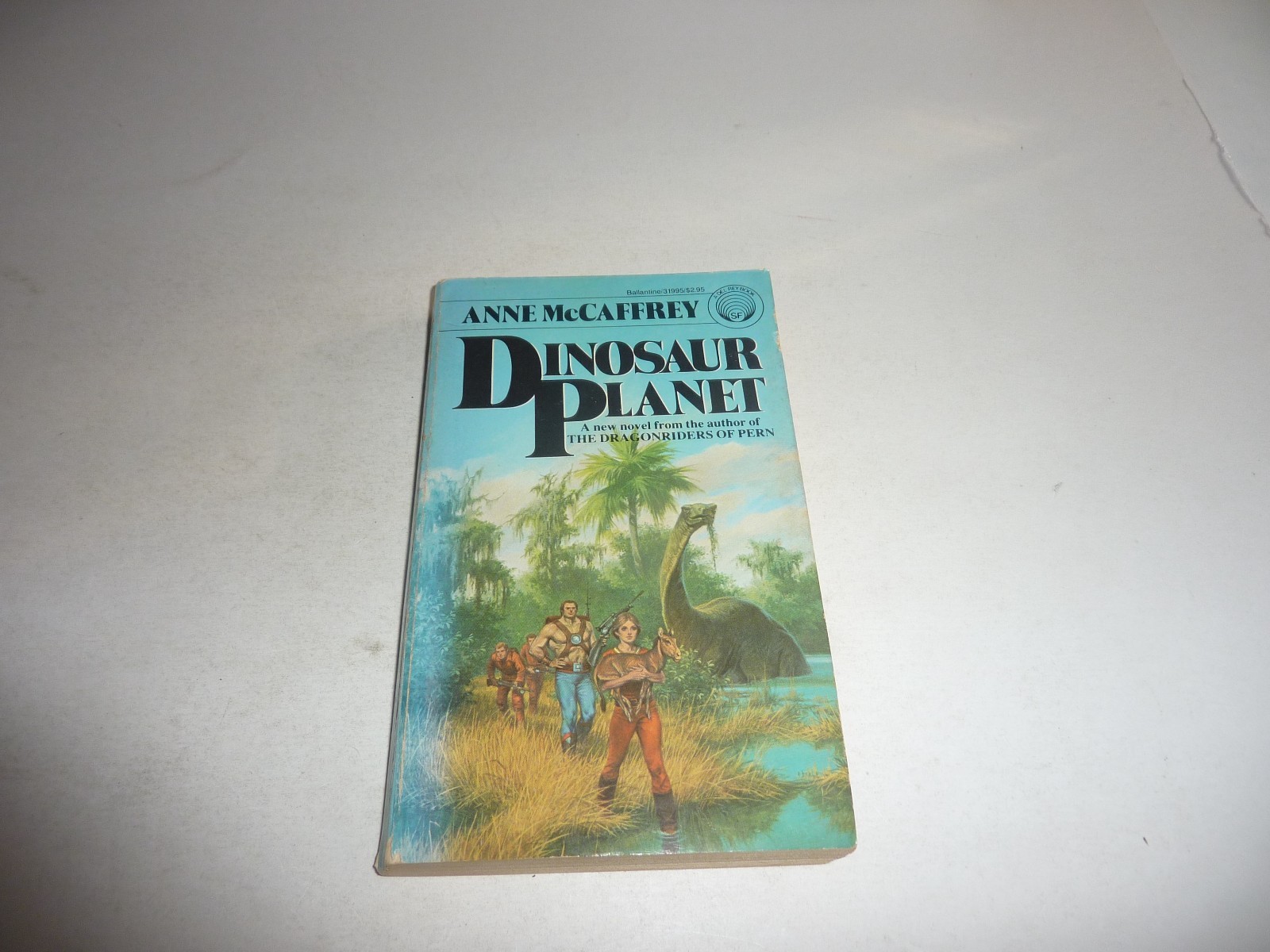 DINOSAUR PLANET by Anne McCaffrey PB Ballantine Del Rey 8th Print 1984 Good