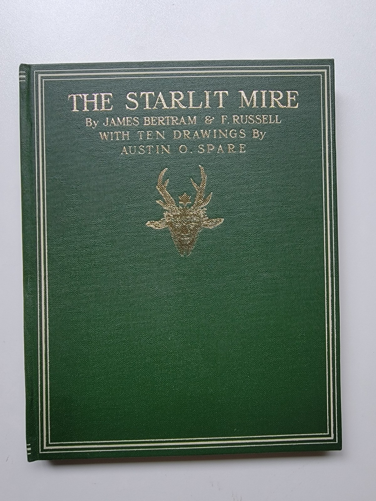The Starlit Mire — J. Bertram & F. Russell — 1989 Temple Press ed. 413/500