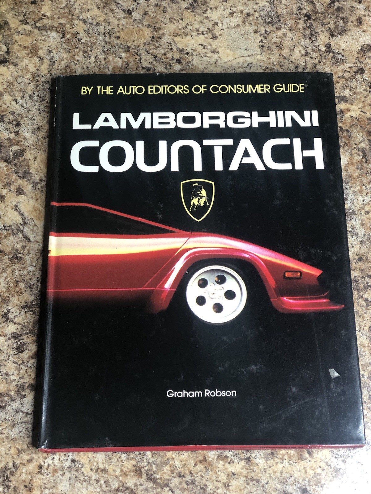 LAMBORGHINI COUNTACH BY GRAHAM ROBSON, BEEKMAN 1986 FIRST ED. 64pgs, w/DJ