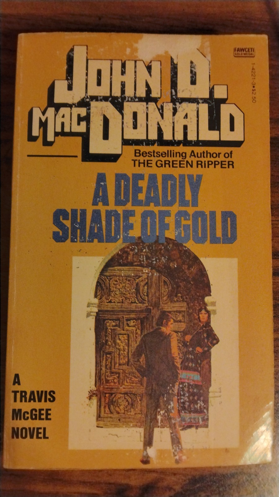 A Deadly Shade of Gold by John D. MacDonald Paperback Fawcett Gold Medal 1965