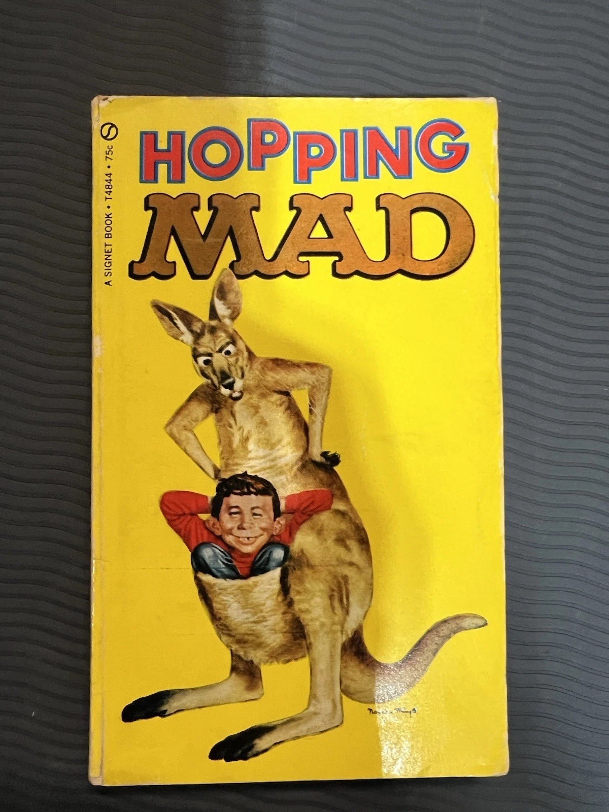 Hopping Mad by Prohias, Illustrated 3rd Printing, Signet 1969 Paperback