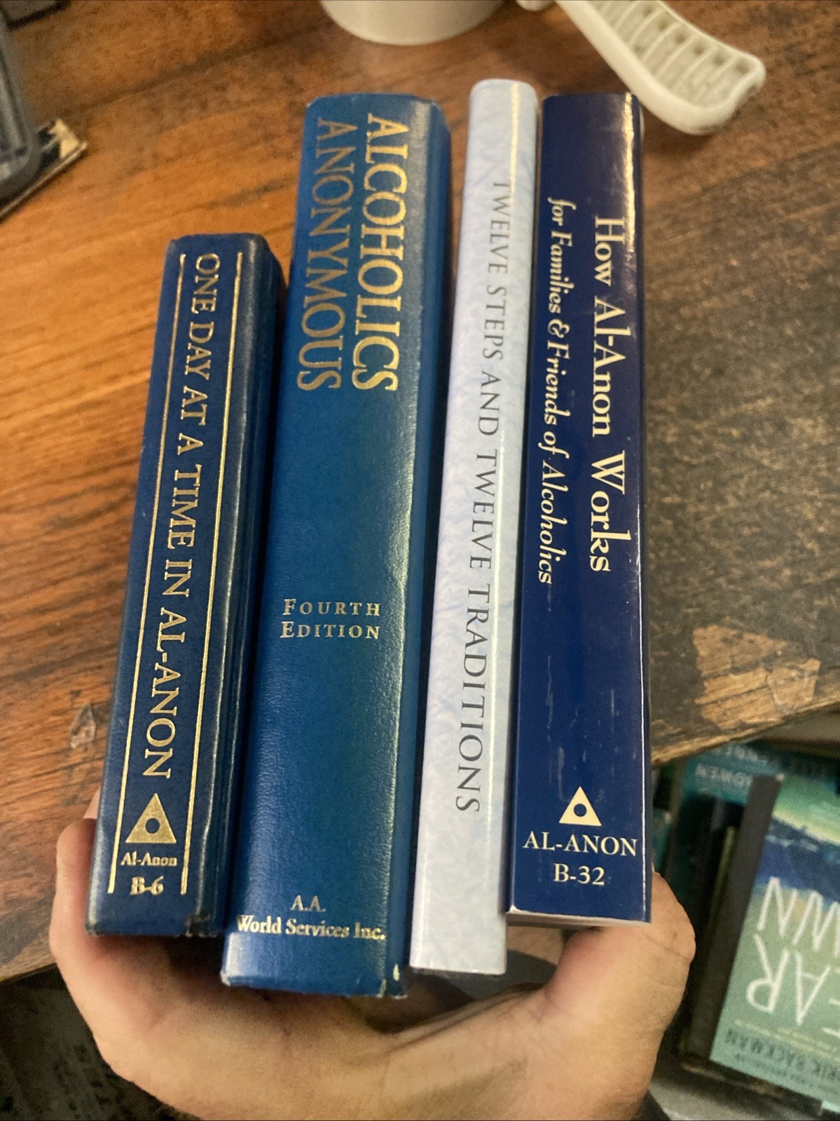 Lot of 4 Al-Anon Books: How Al-Anon Works