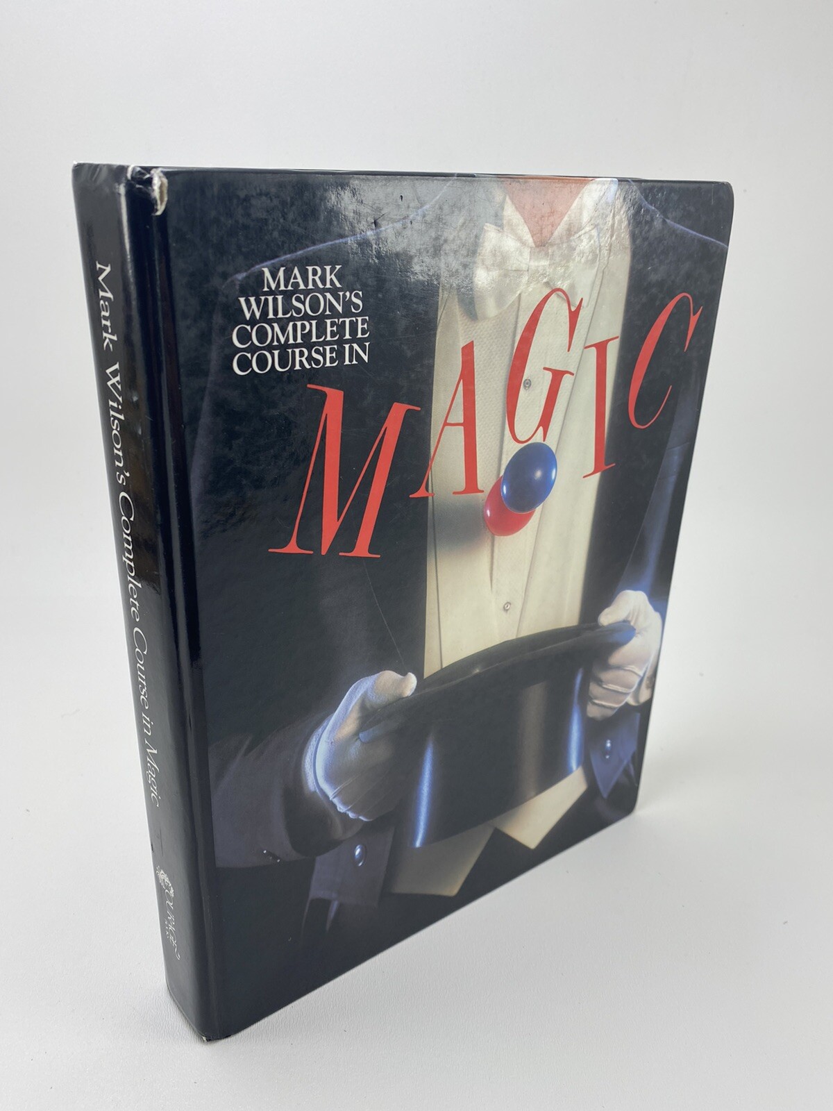 Mark Wilson’s Complete Course In Magic, 1988 Large Book, Illustrated, 472 Pages