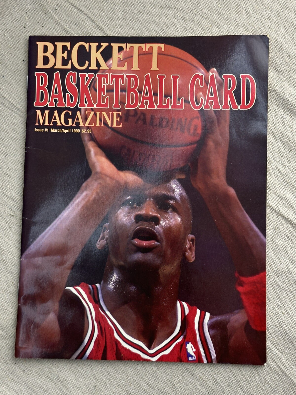 BECKETT Basketball Card Magazine # 1 – MICHAEL JORDAN – MAR. 1990 – 1st Issue