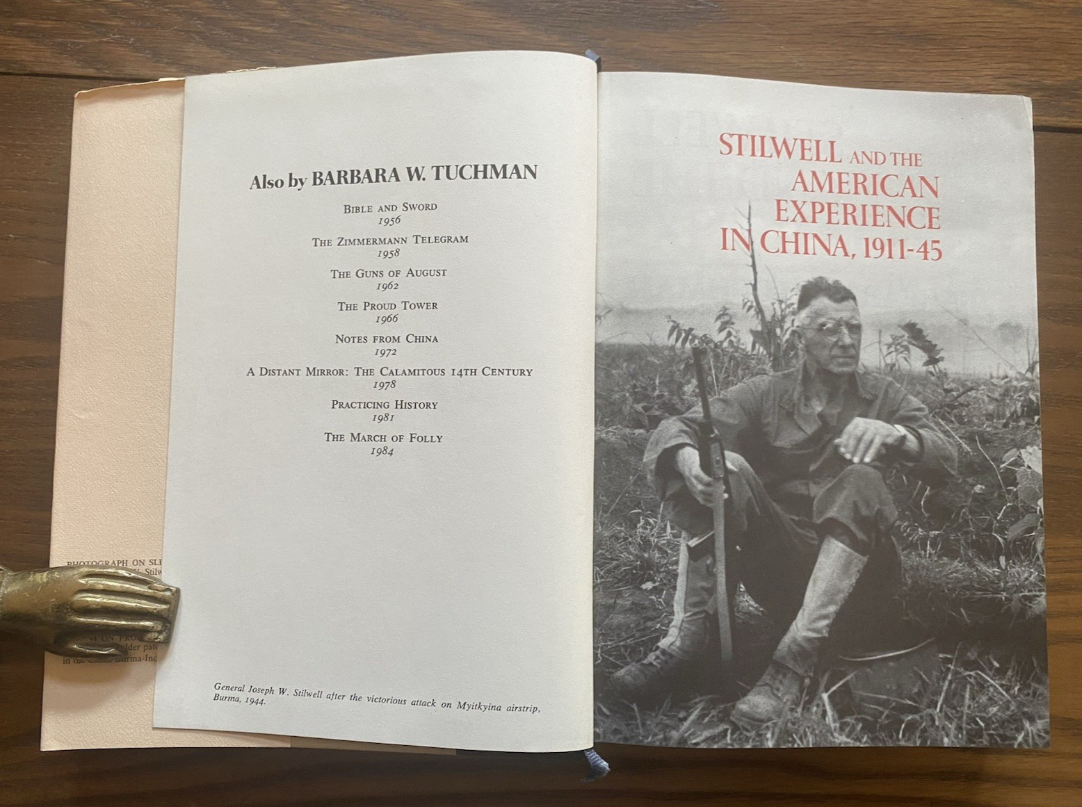 Stillwell and The American Experience in China 1985 Tuchman BOMC Slipcase HC DJ