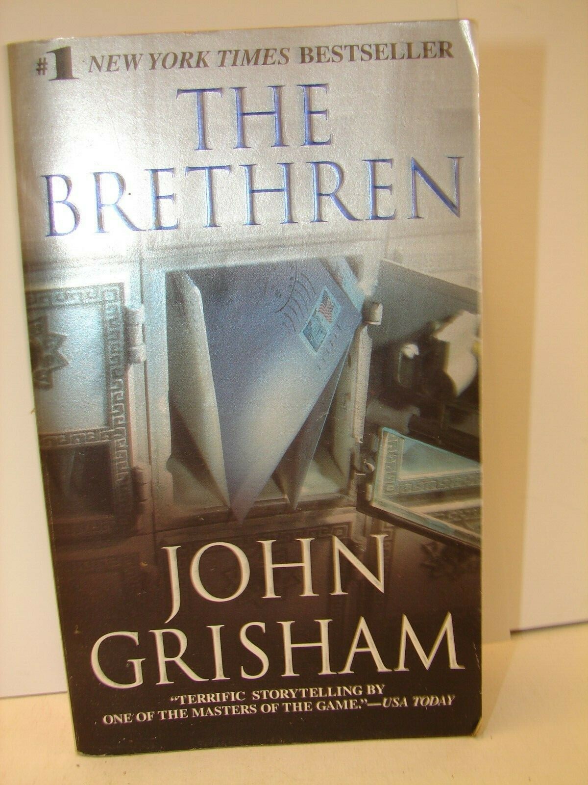 Suspence: The Brethren, by John Grisham, 2001 PB. 5248