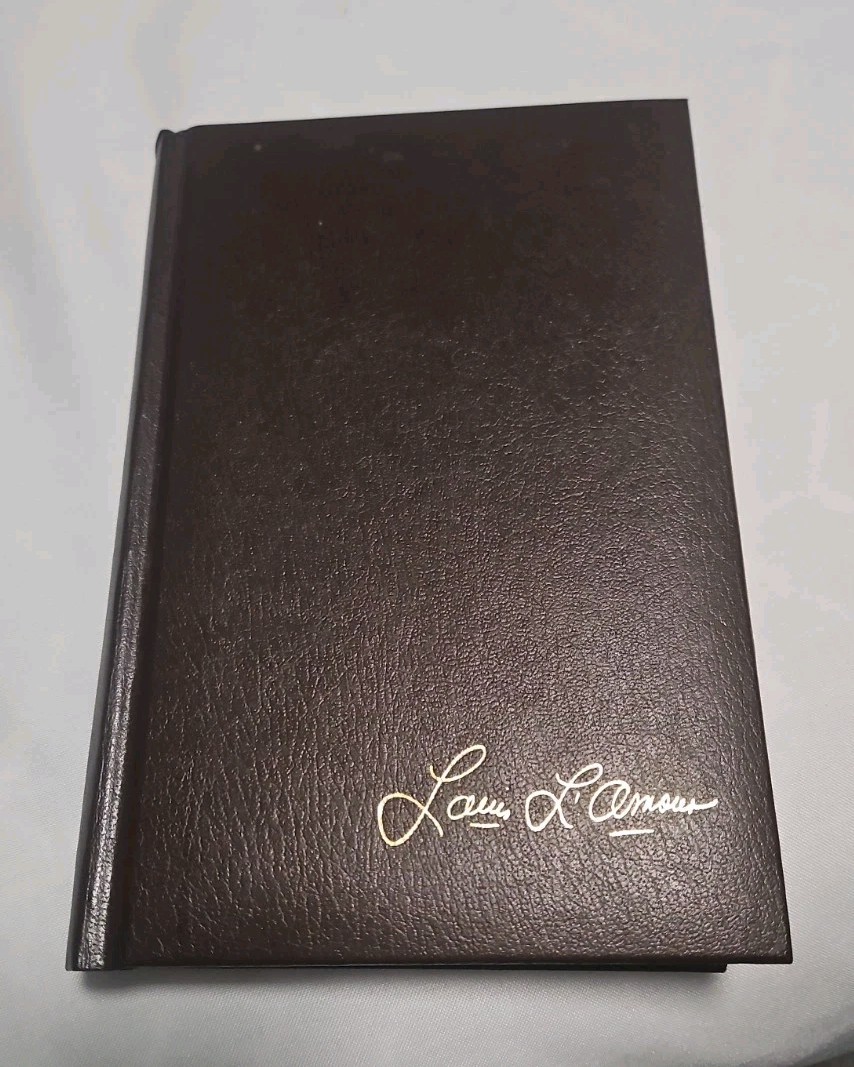 Vintage To The Far Blue Mountains /By Louis L’Amour /Hardcover Leatherette