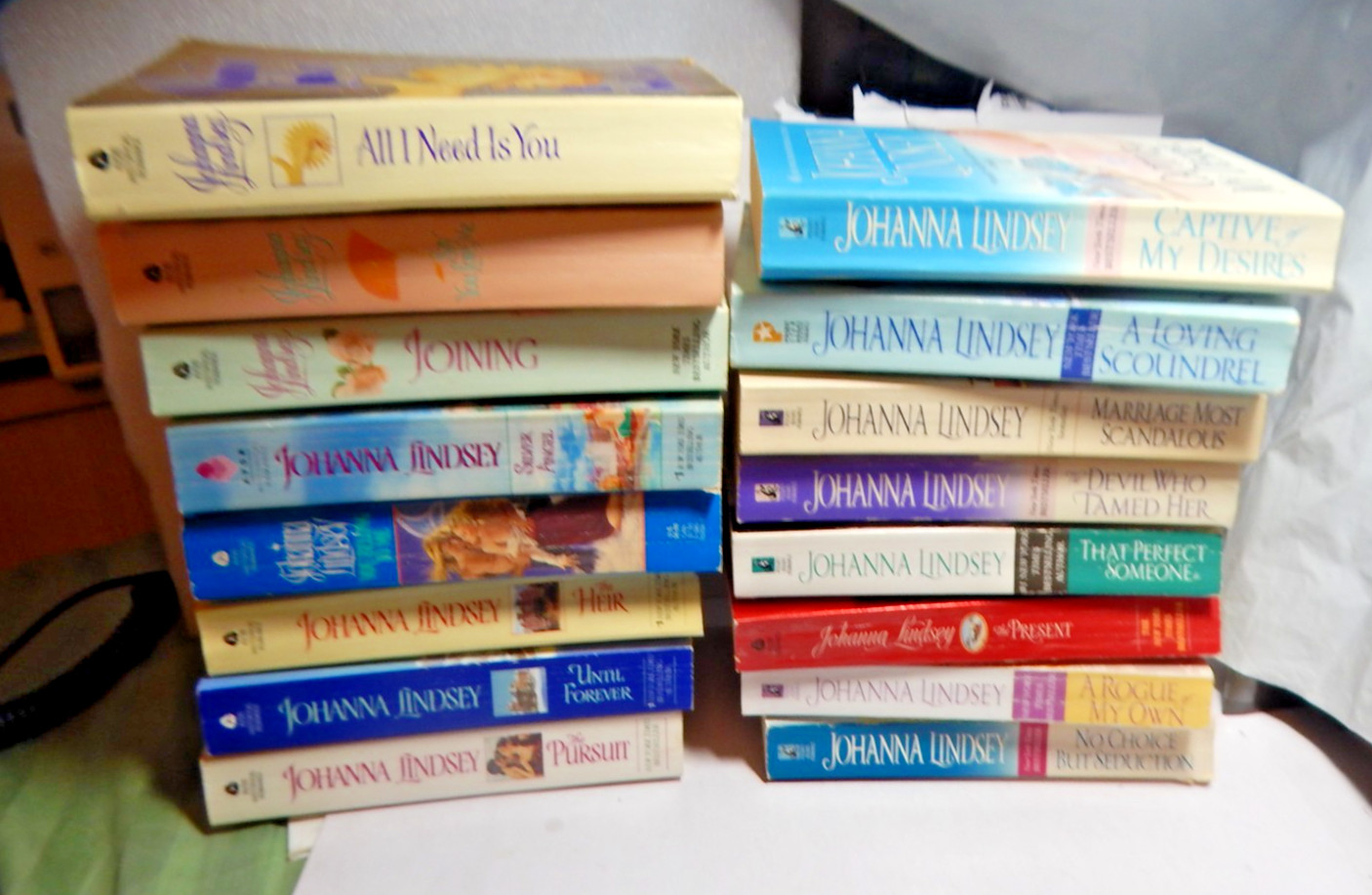 Johanna Lindsey Lot of 16 Standalone Historical Romance/Romance Paperback Books