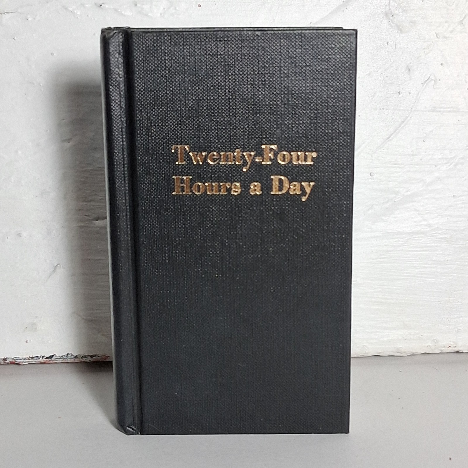 Twenty-Four Hours a Day Meditation Book Hazelden 1975 Edition