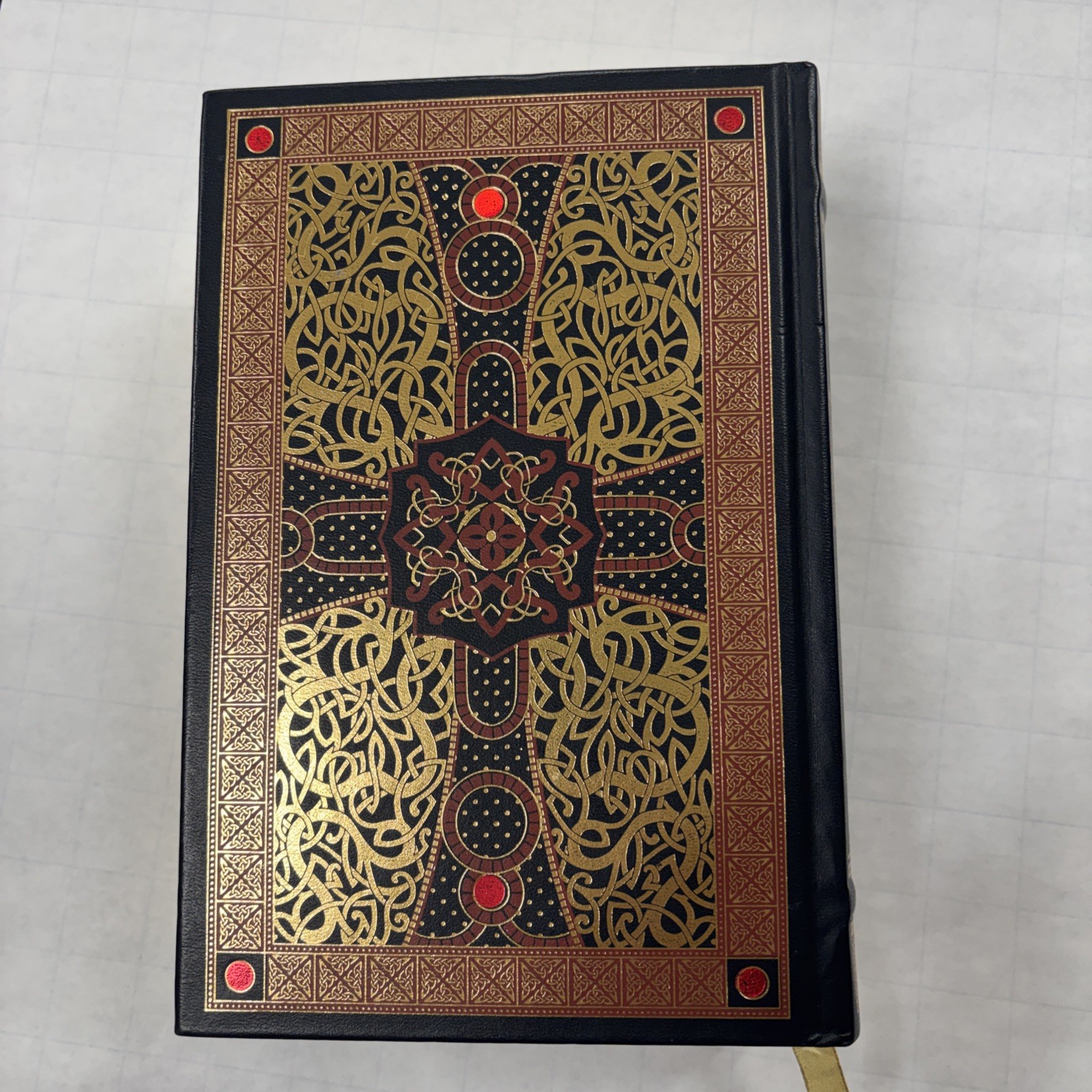 Holy Bible: King James Version (Leatherbound) by gustave-dore