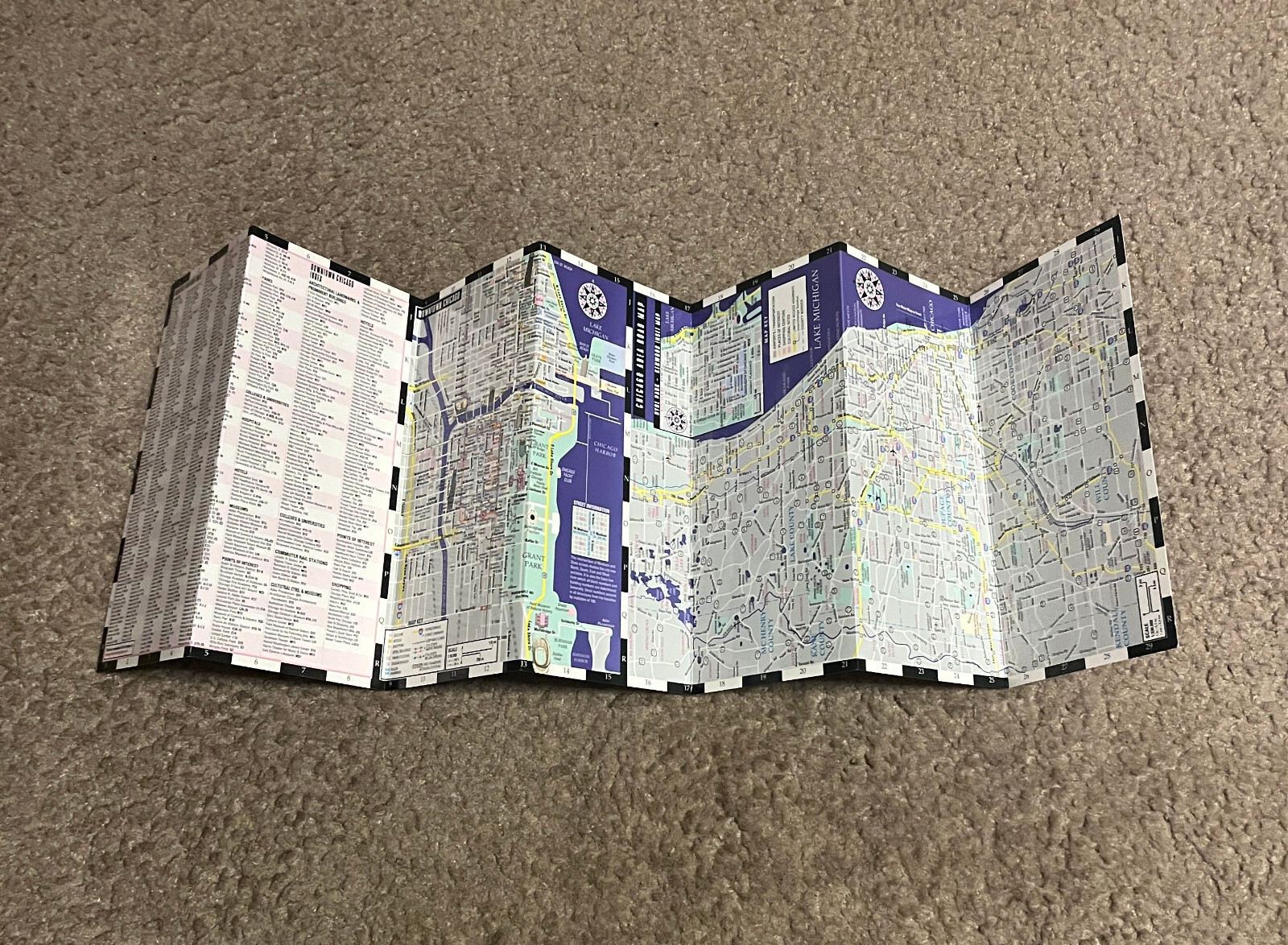 Streetwise Chicago Map – Laminated City Center Street Map