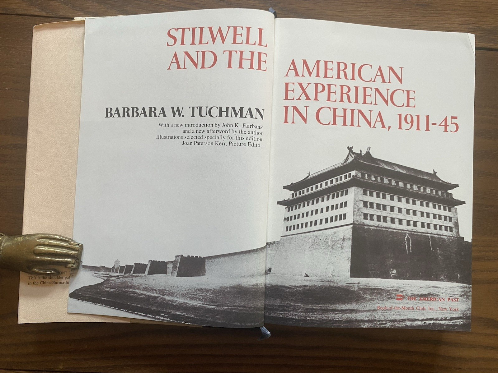Stillwell and The American Experience in China 1985 Tuchman BOMC Slipcase HC DJ