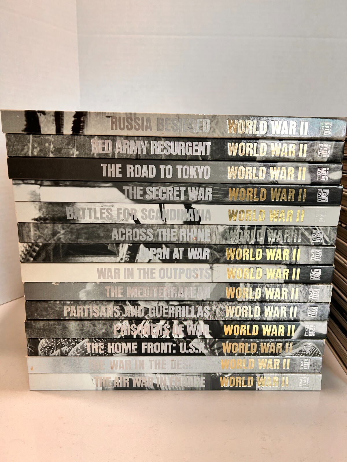 Vintage Time Life World War II Set of 28 Good Condition 1978