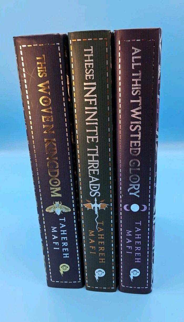{Illumicrate} This Woven Kingdom * These Infinite Threads Set By Tahereh Mafi