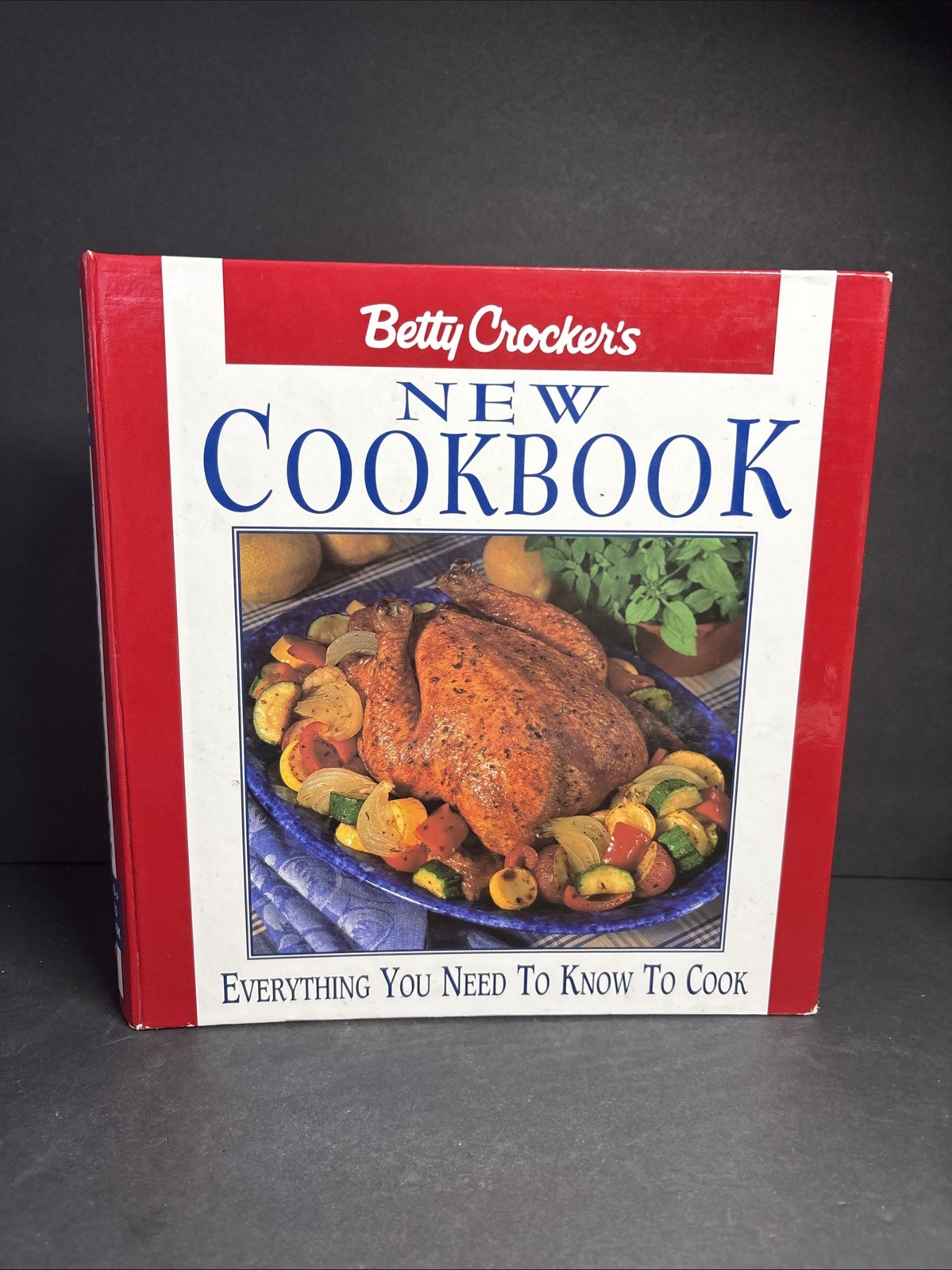 Vtg Betty Crocker’s New Cookbook 5 Ring Binder Hardback 1996 Every Day Recipes
