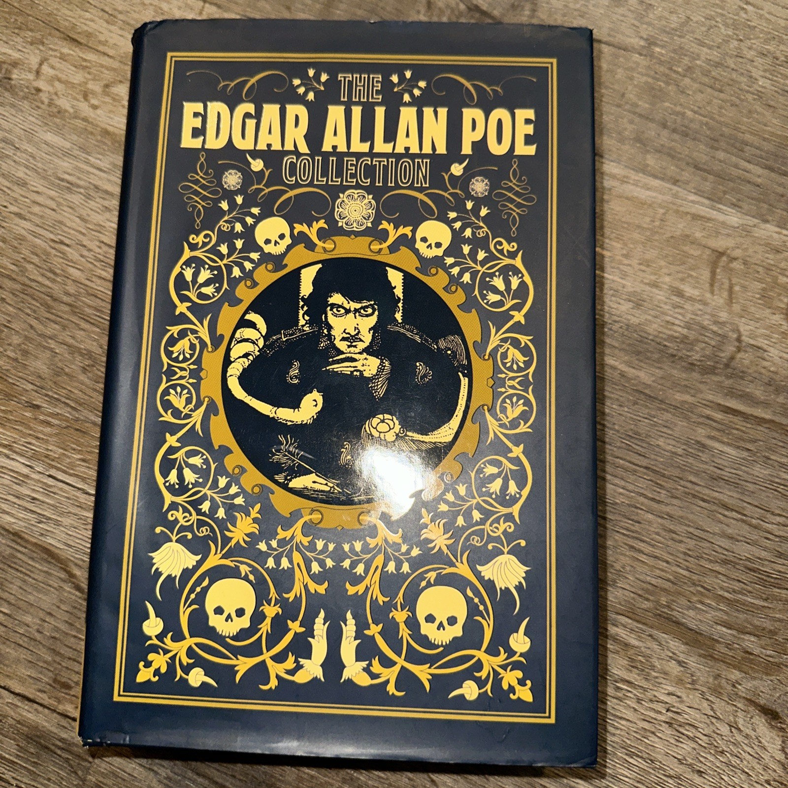 THE EDGAR ALLAN POE COLLECTION (2018 Hardcover) [W6] Cover Page A Little Weinkle