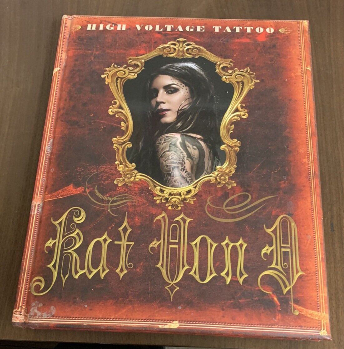 SIGNED Kat Von D High Voltage Tattoo Star LA Ink 2009 First Edition HC