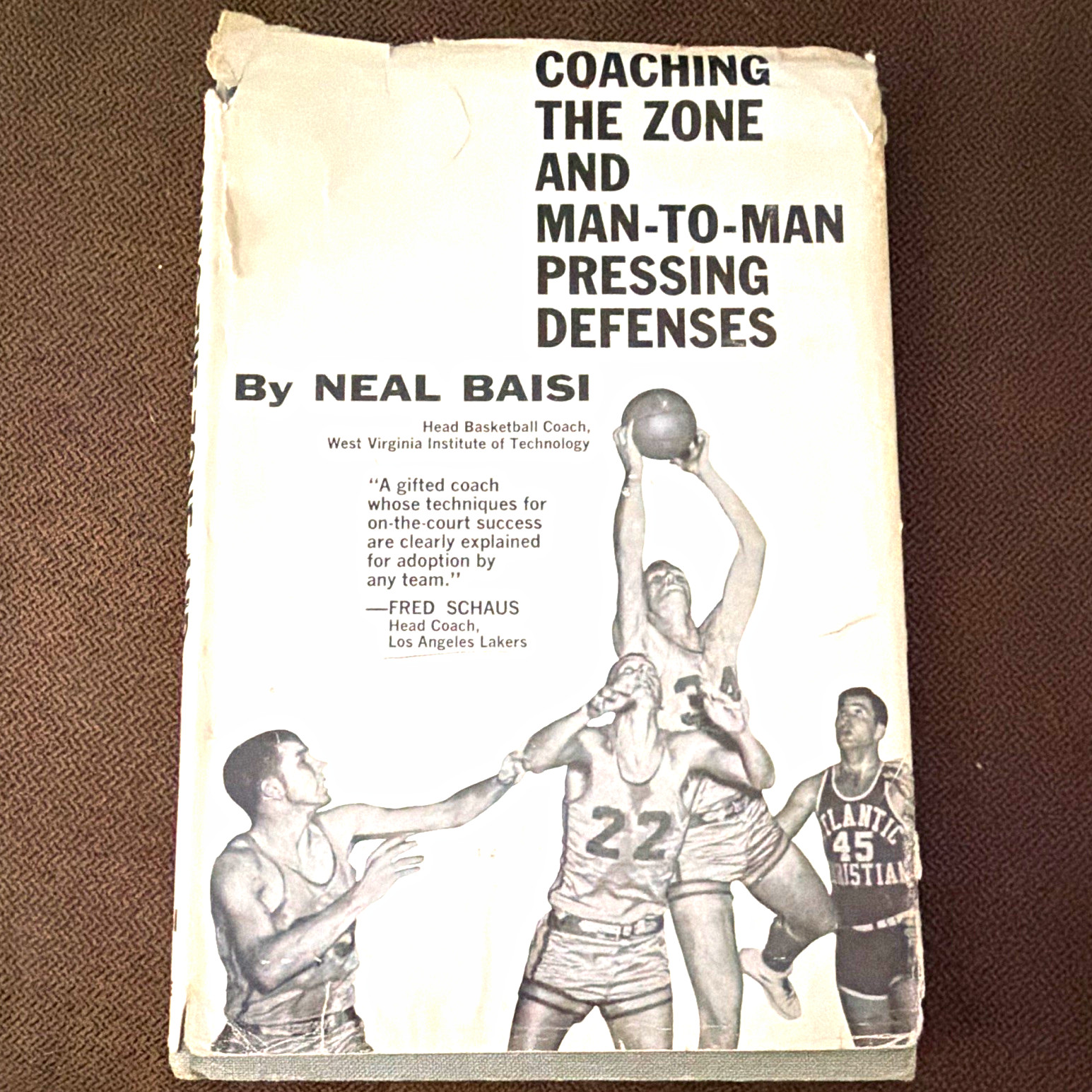 Ed Jucker & Neal Baisi Coaching Pressing Defenses Prentice-Hall 1962 HC