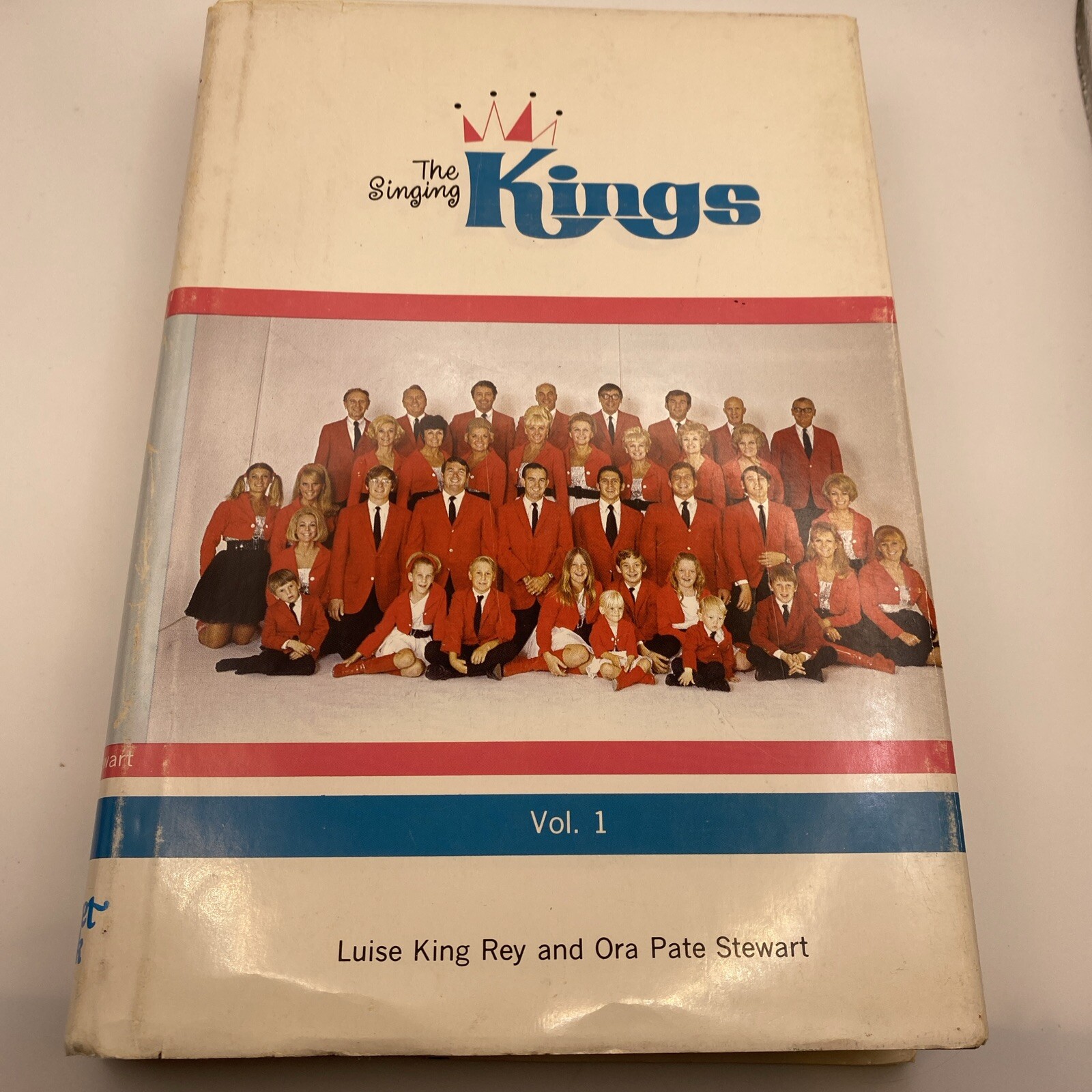 Vtg The Singing Kings Hardback Book, 1969, 339 Pages