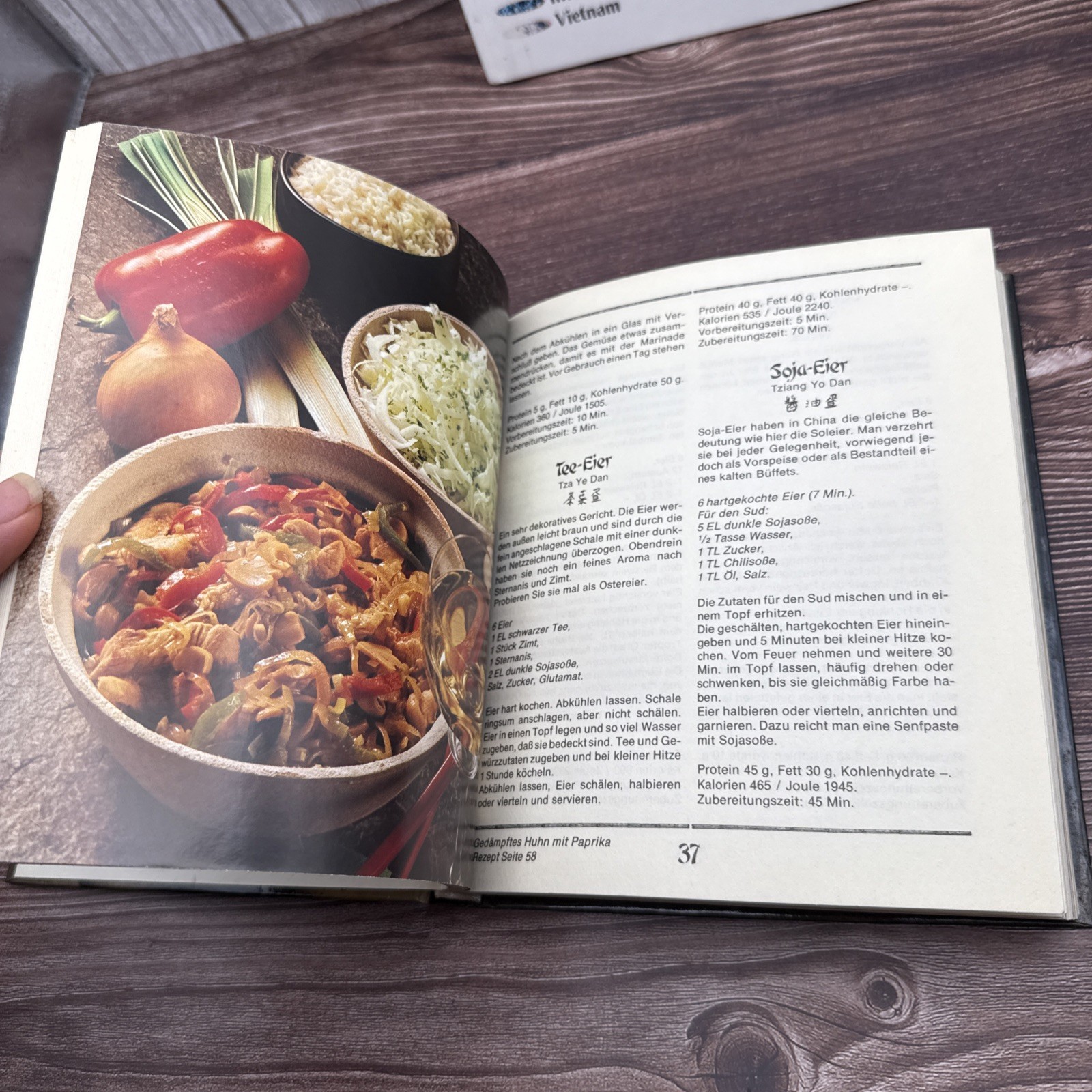 2 German Language Cookbooks Asian Chinese Cooking Kochen Vintage HC Books