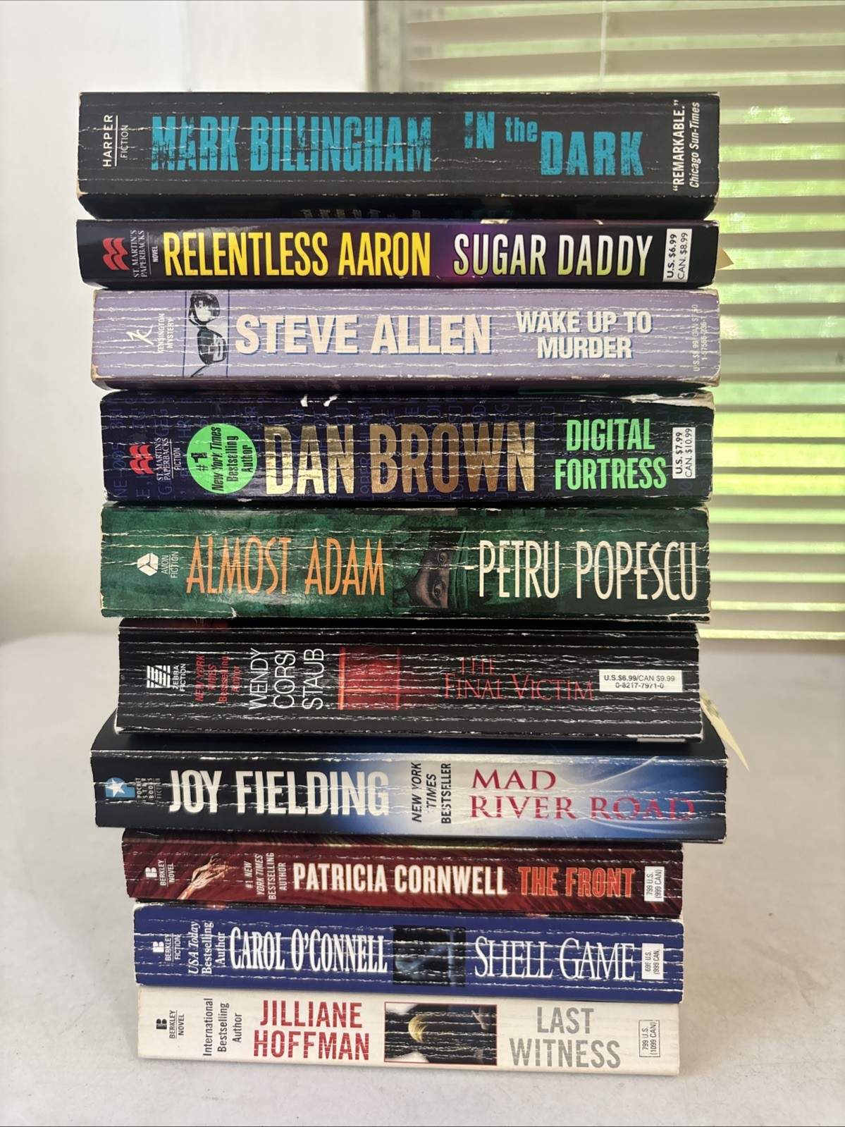 Lot of 10 – Mystery and Thrillers – Mixed Authors – FREE SHIPPING