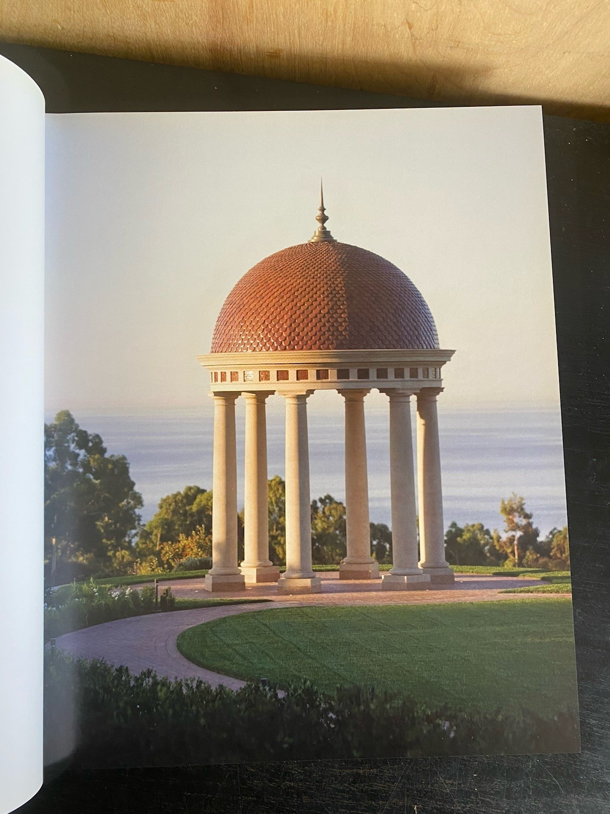 Contemporary Classical : The Architecture of Andrew Skurman SIGNED 1st