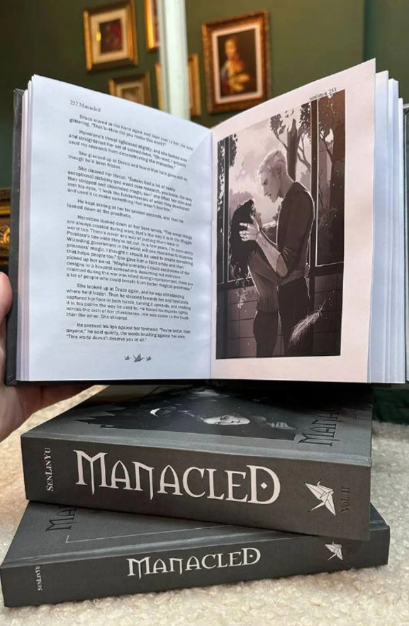 Manacled Hardc- Deluxe 3-Volume Edition with Illustrations – Senlinyu