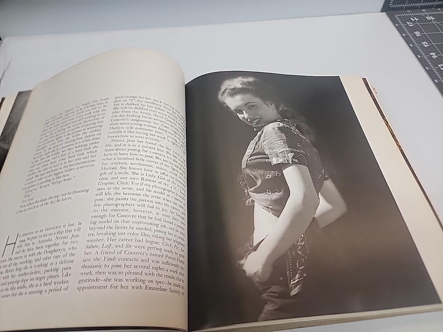 MARILYN: A Biography by Norman Mailer – 1973 – First Print. Great Story/!°Pics..