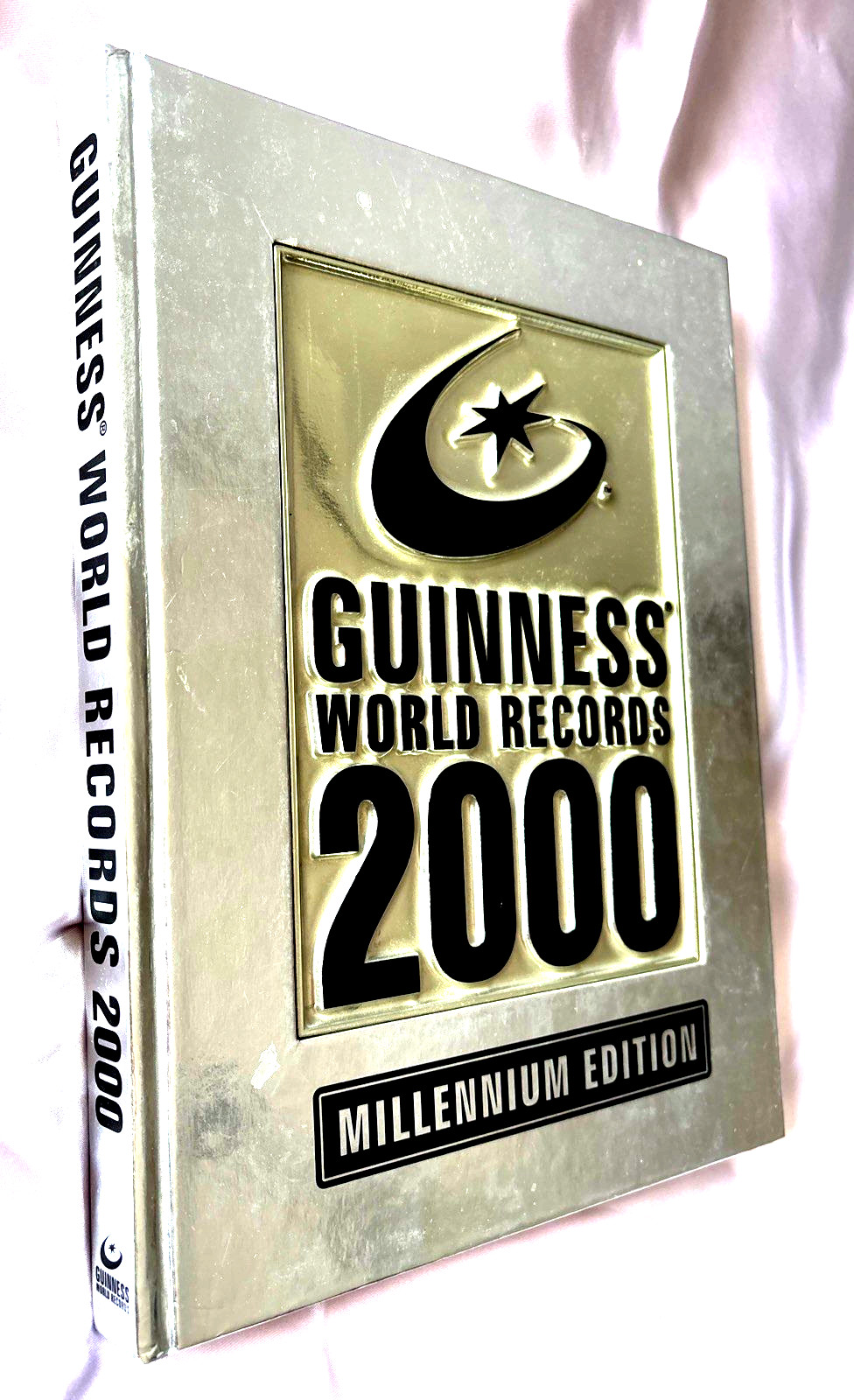 Guinness World Records 2000 Millennium Edition Hardcover Illustrated