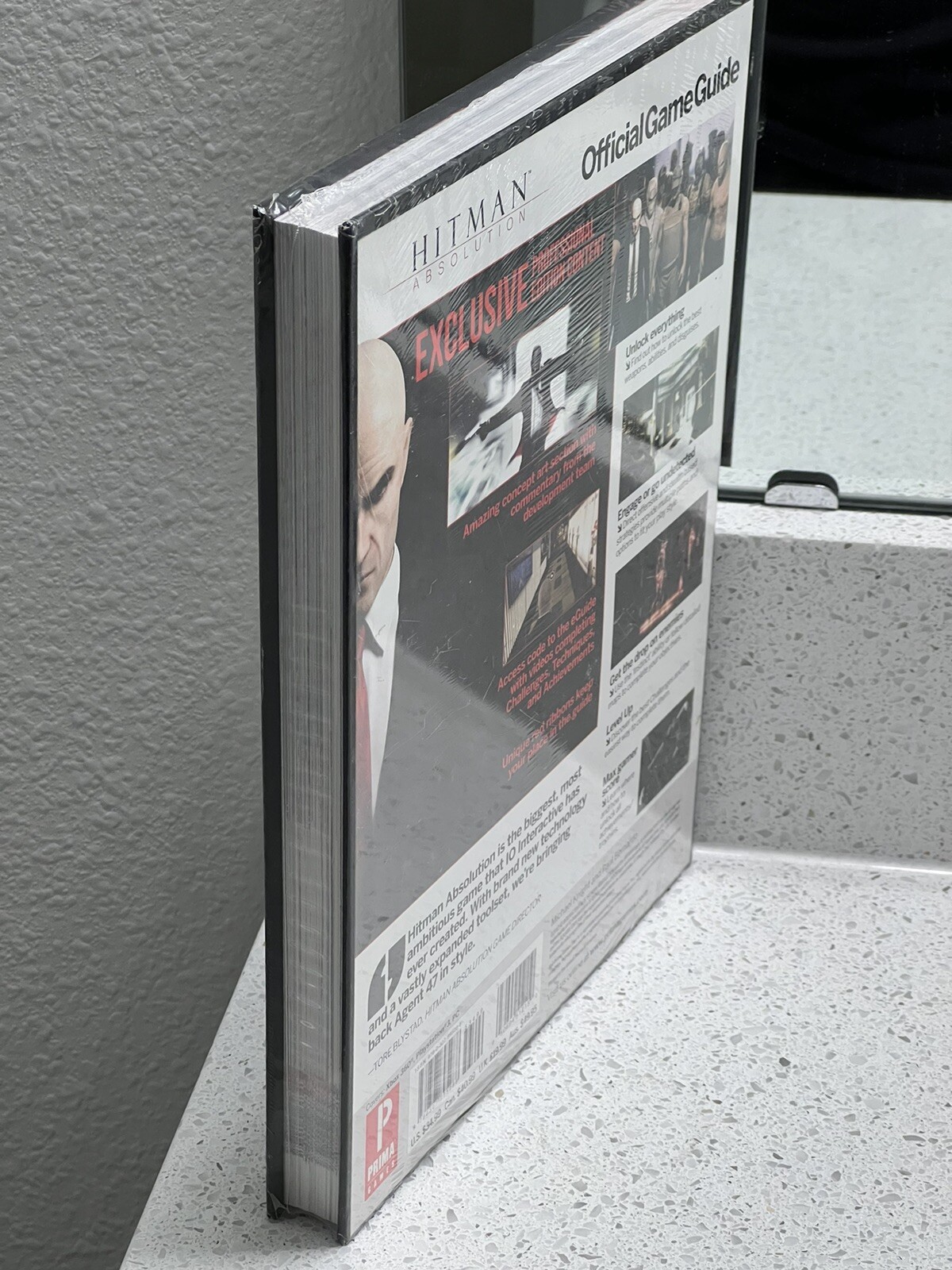 BRAND NEW Hitman: Absolution Professional Edition Official Game Guide Hardcover