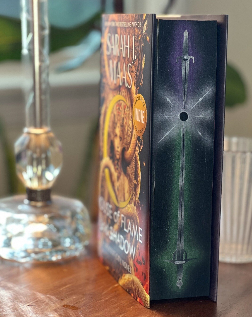 House of Flame and Shadow by Sarah J. Maas 1ST ED ,SPRAYED EDGES, INDI exclusive