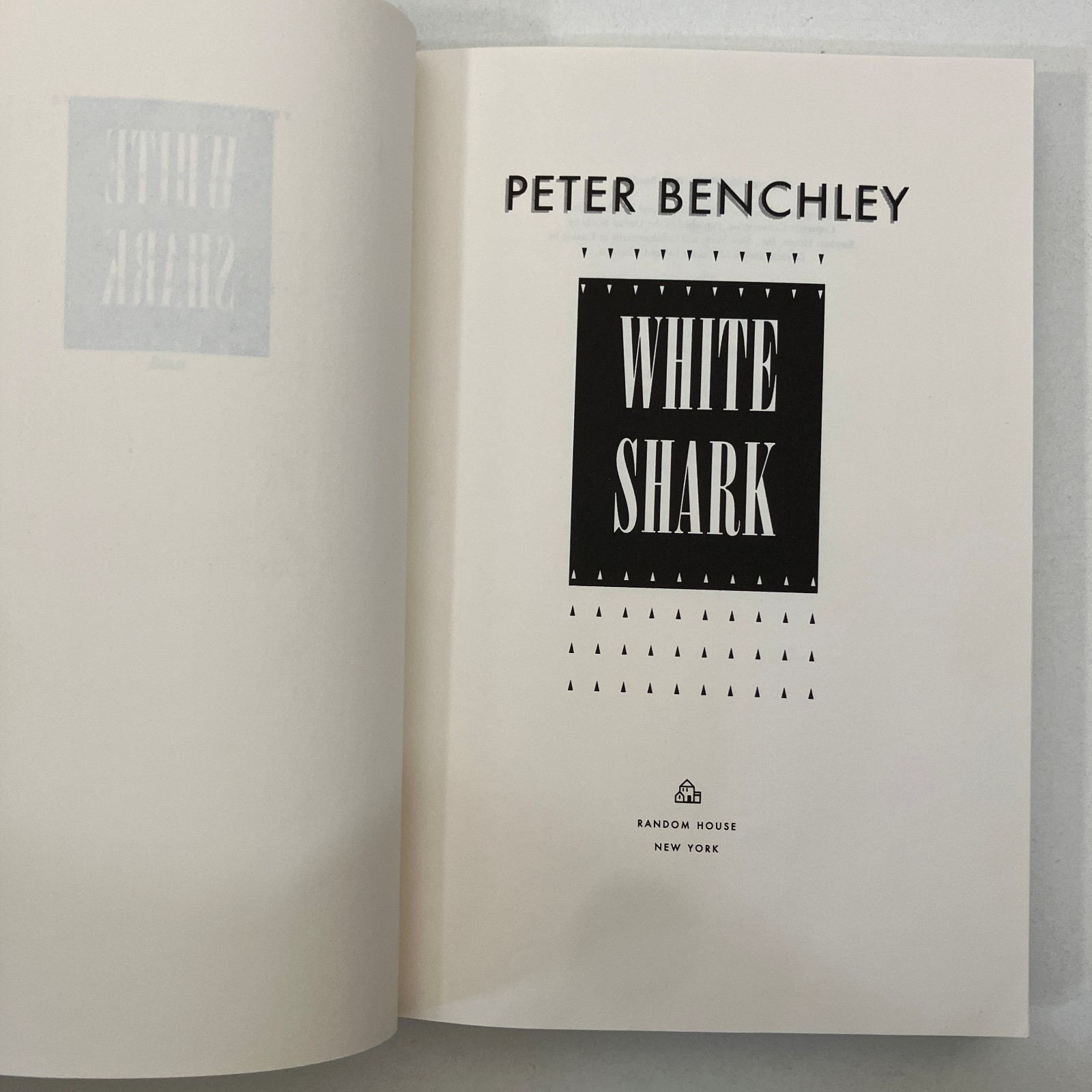White Shark by Peter Benchley First Edition 1994 HCDJ Horror Science Fiction