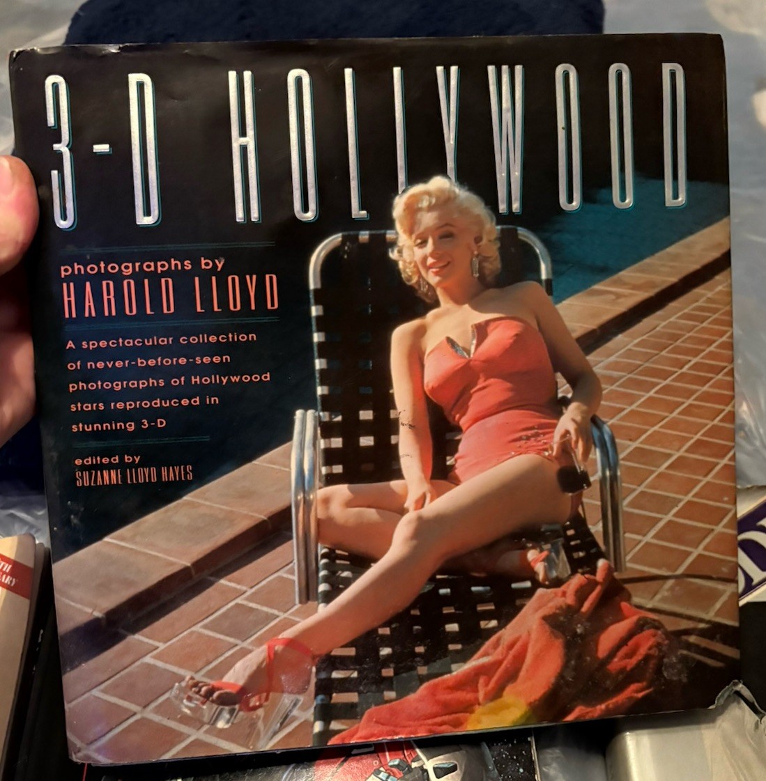 3-D Hollywood HB Book DJ 1992 1st Ed 10.5X10.5