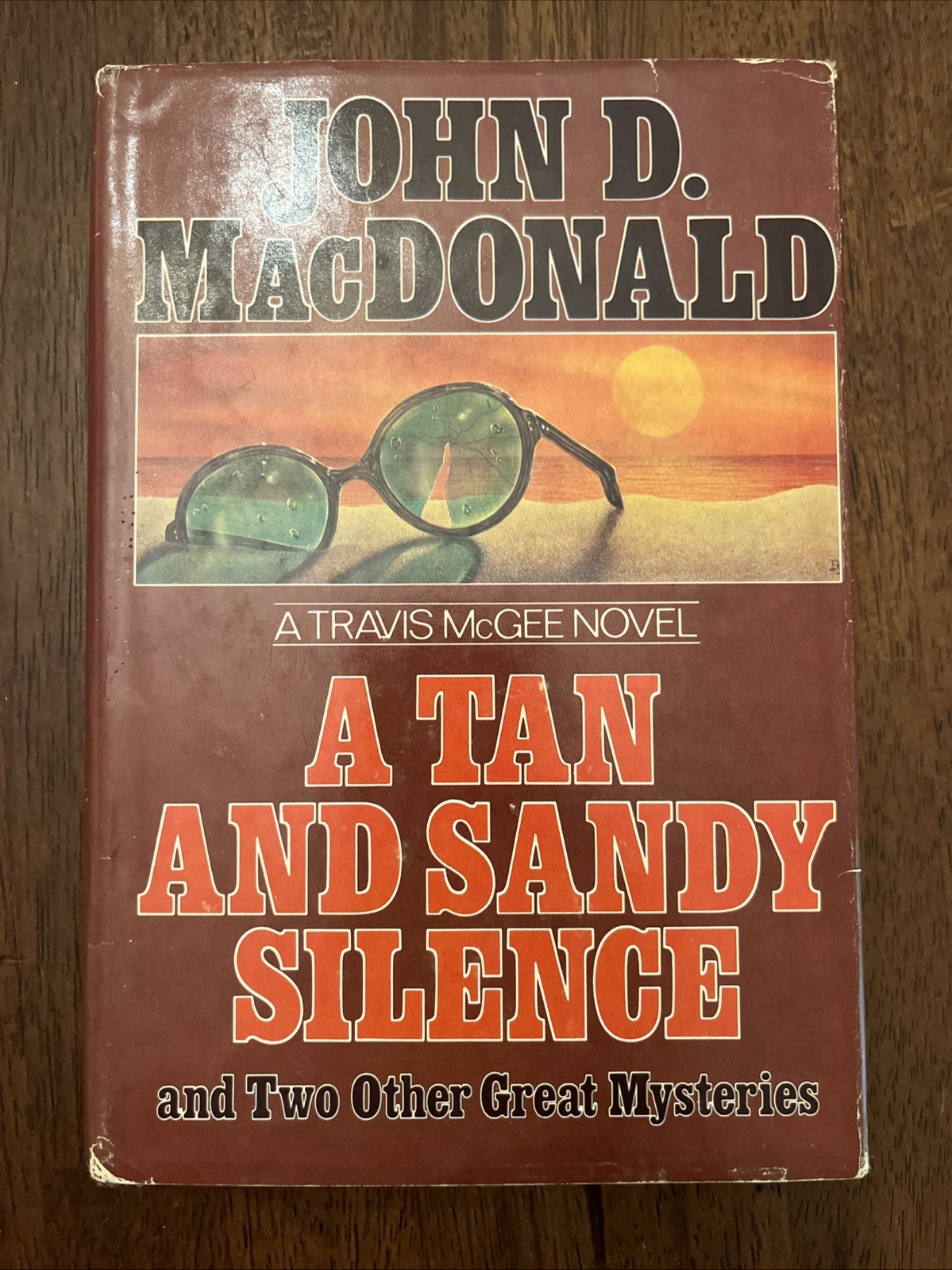 A Tan and Sandy Silence and Two Great Mysteries, John D. MacDonald, HCDJ 1971