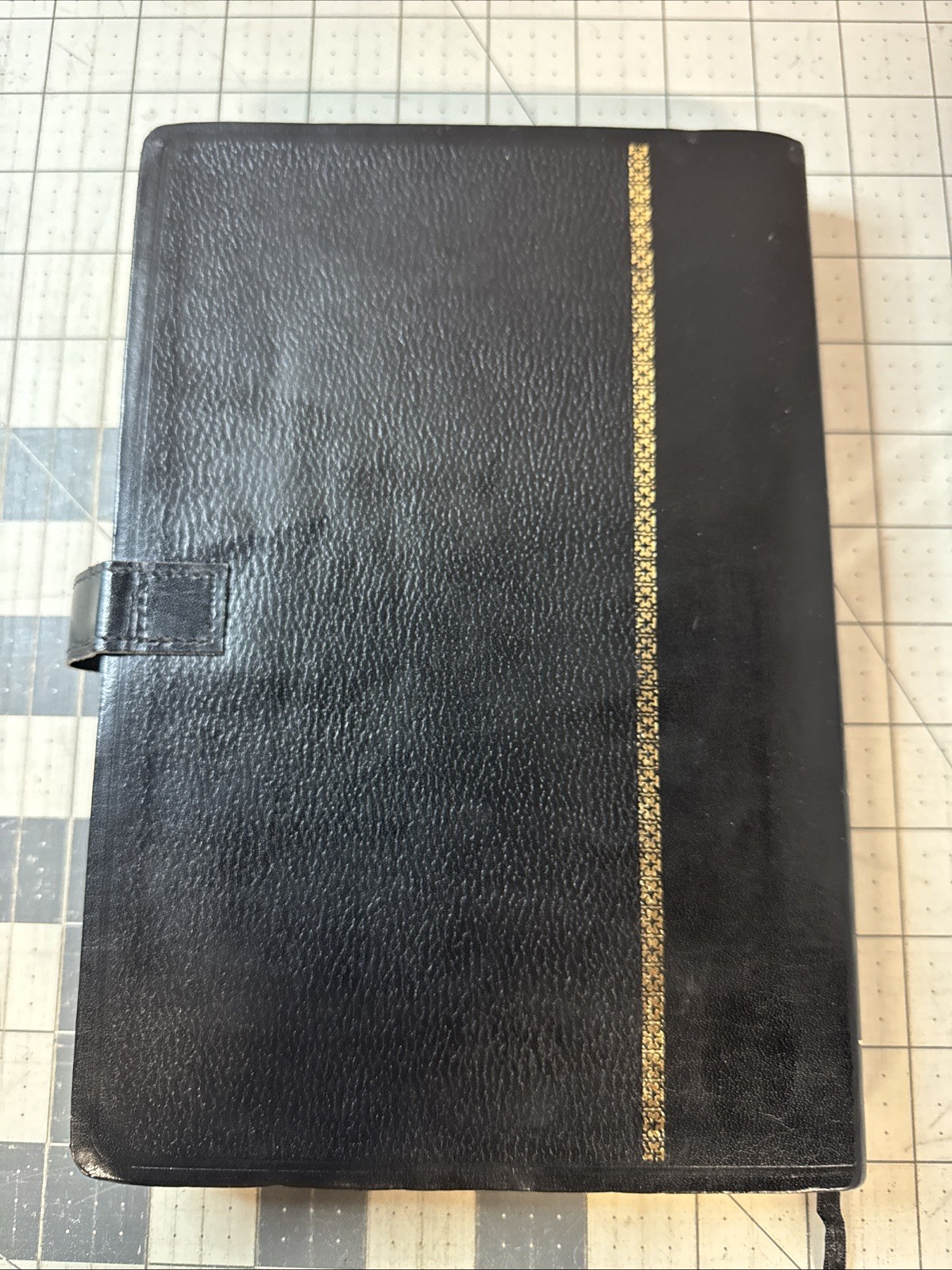 CSB Holy Bible – Large Print UltraThin, Black Genuine Leather, 2004 Holman Ref