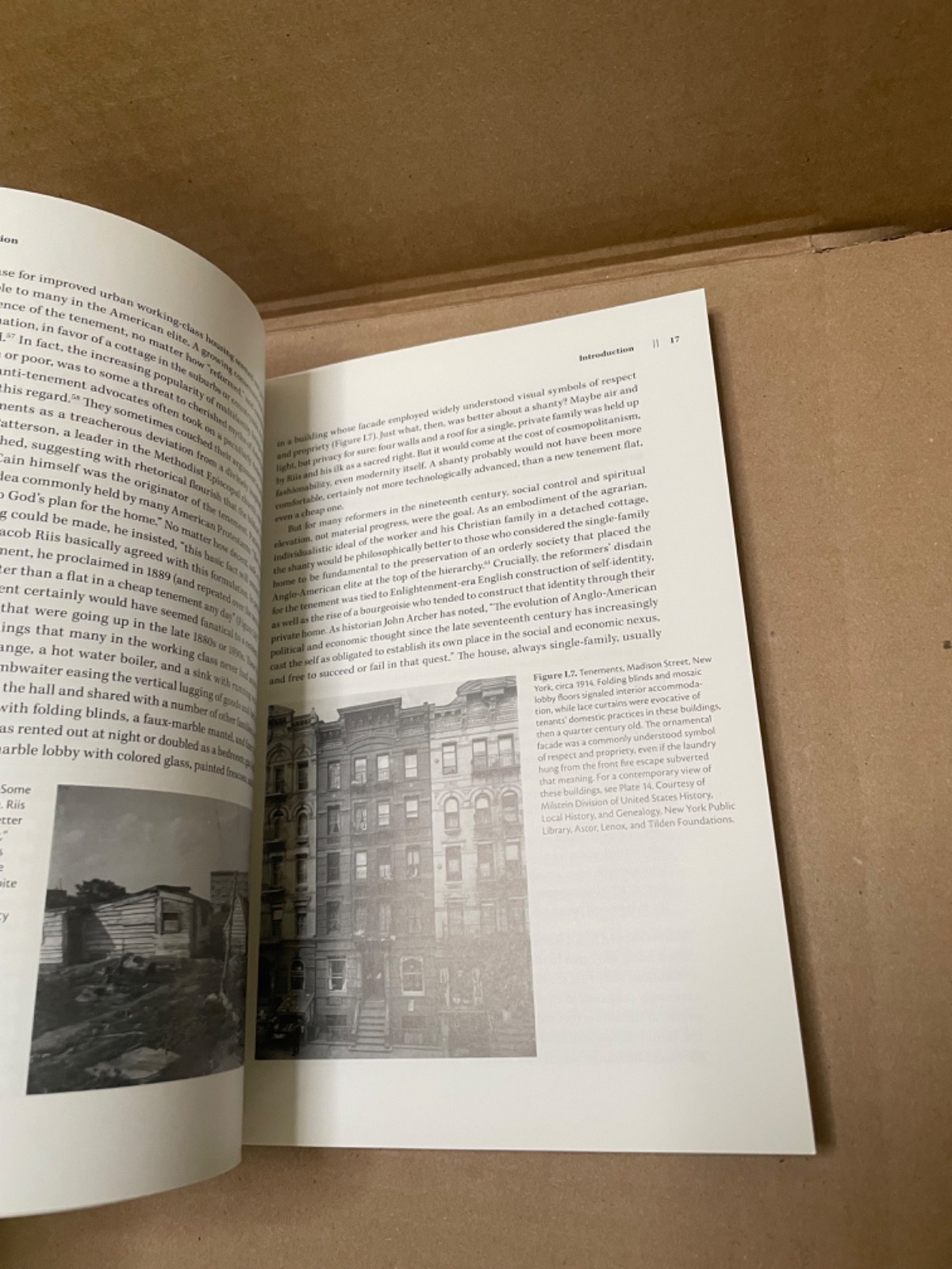 Decorated Tenement : How Immigrant Builders and Architects Transformed the Sl…