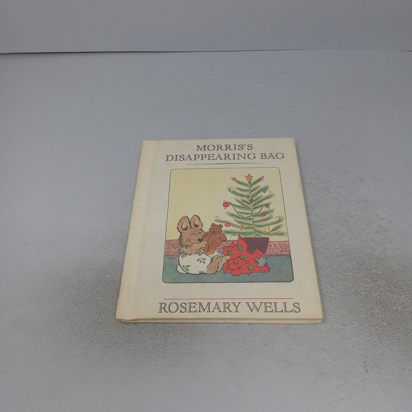 Morris’s Disappearing Bag: 1975 The Dial Press Hardcover by Rosemary Wells
