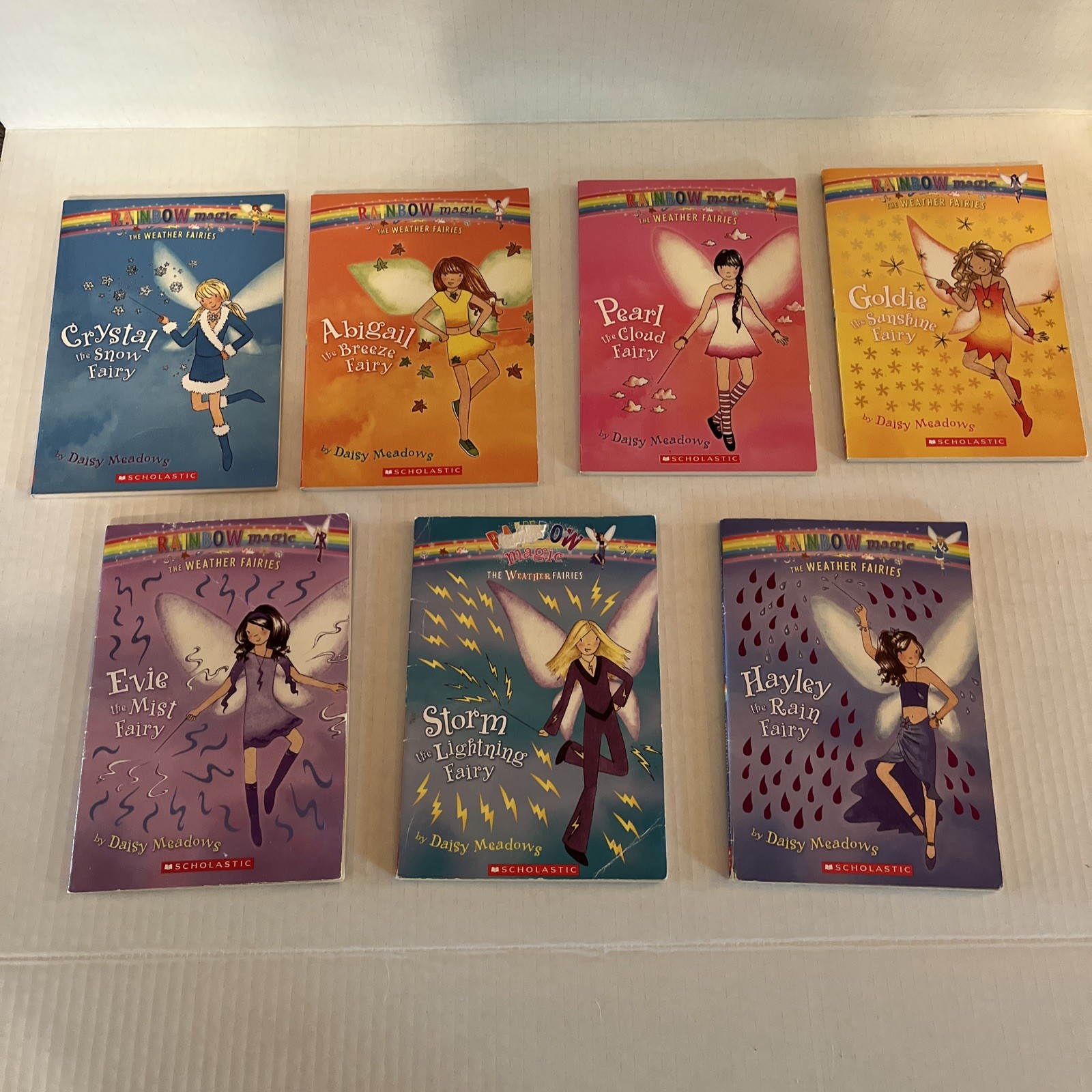 Rainbow Magic The Weather Fairies Complete 1- 7 Book Set Daisy Meadows Mist Rain