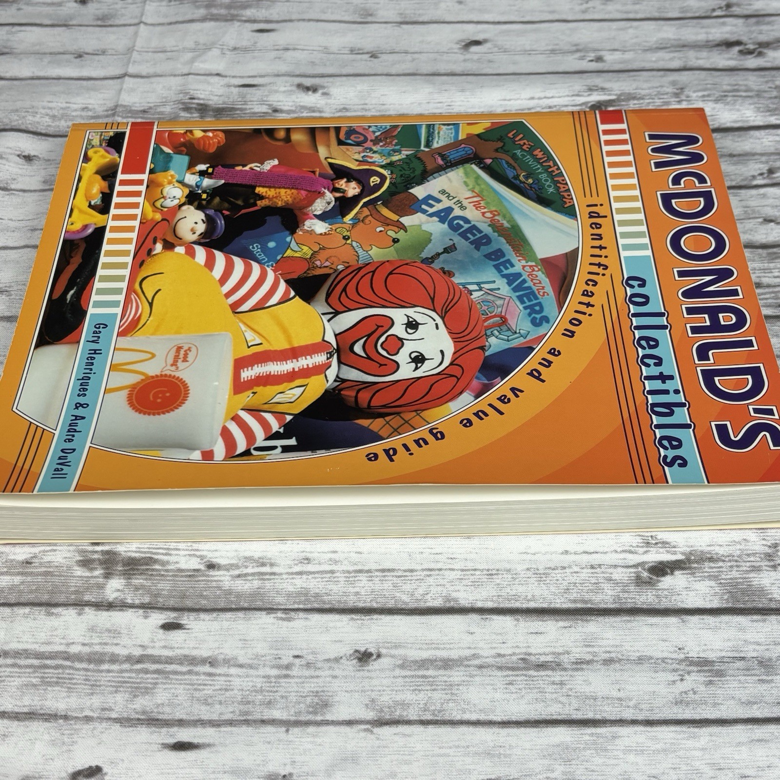 McDonalds Collectibles: Identification and Value Guide – Paperback – VERY GOOD