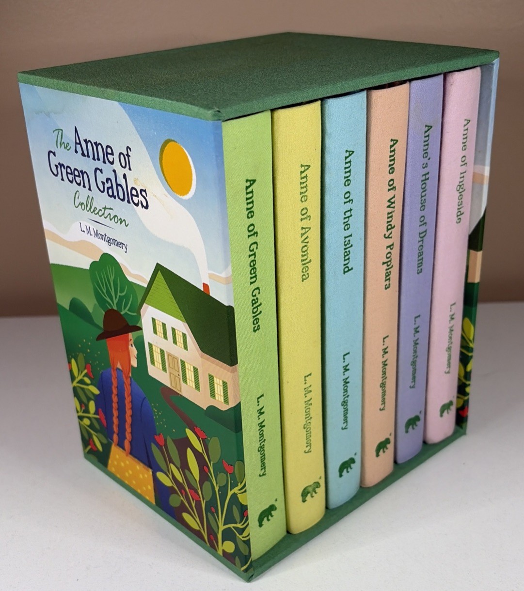 THE ANNE OF GREEN GABLES COLLECTION Deluxe 6 Book Hardcover Boxed Set