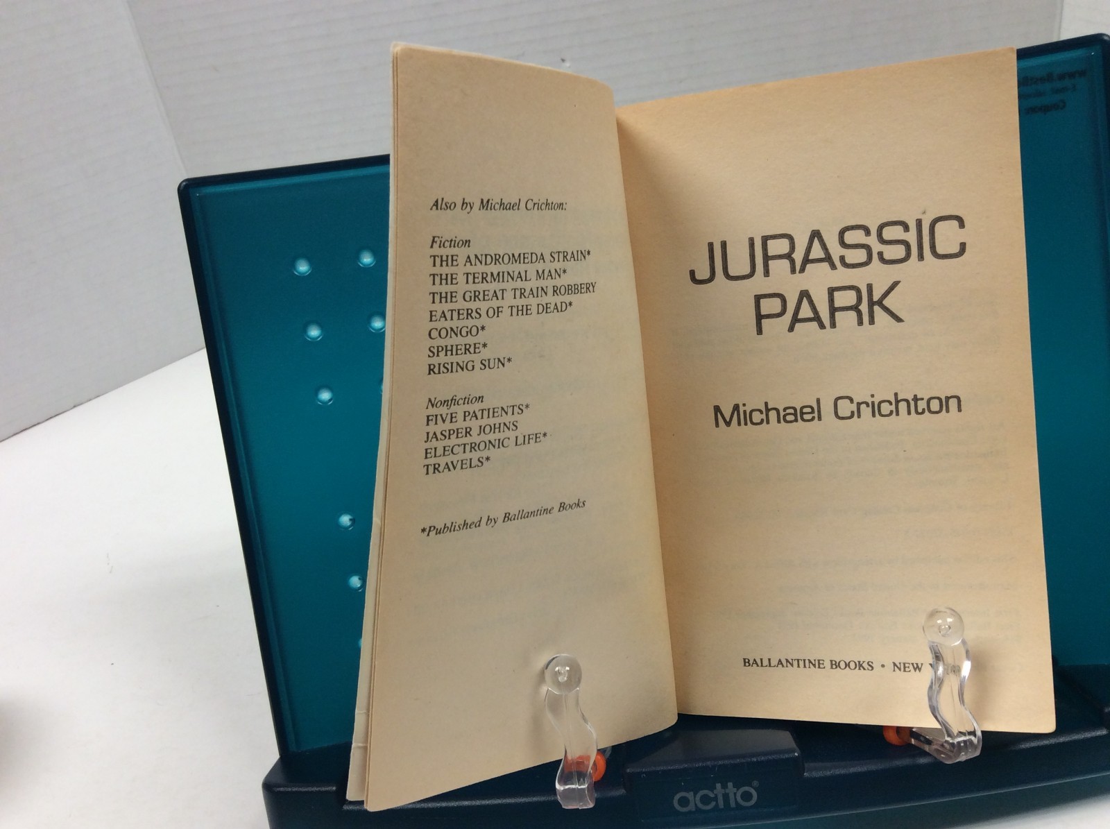 MICHAEL CRICHTON Jurassic Park & The Lost World PB