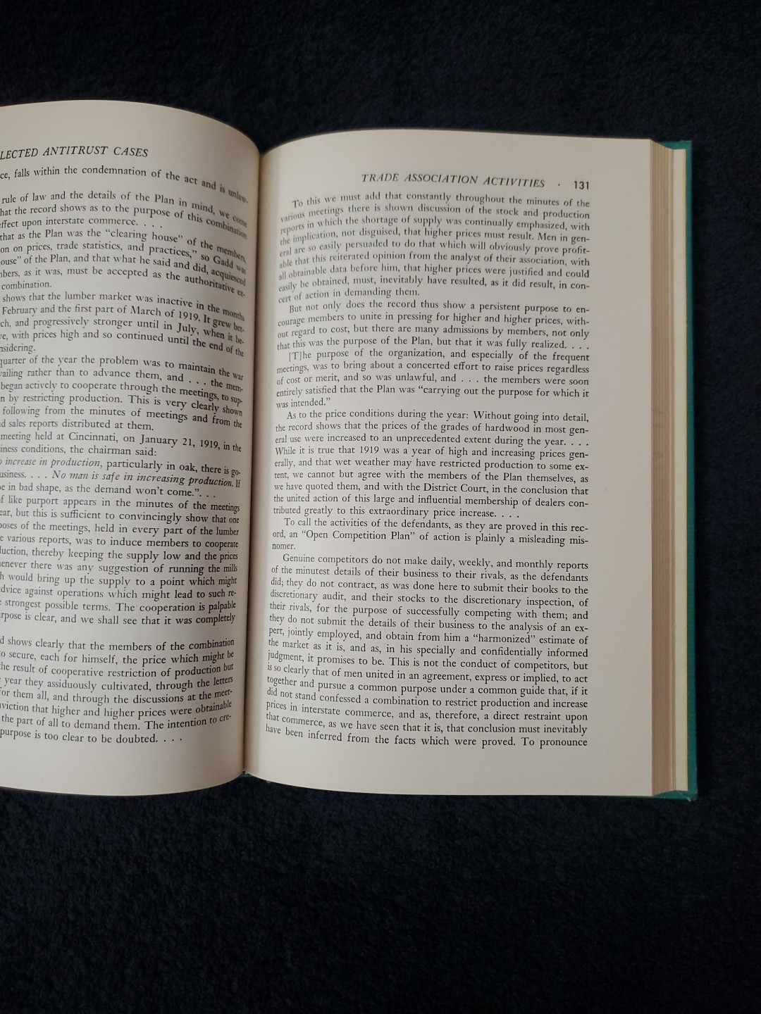 Selected Antitrust Cases Irwin M. Stelzer Revised Edition 1961 Landmark Decision