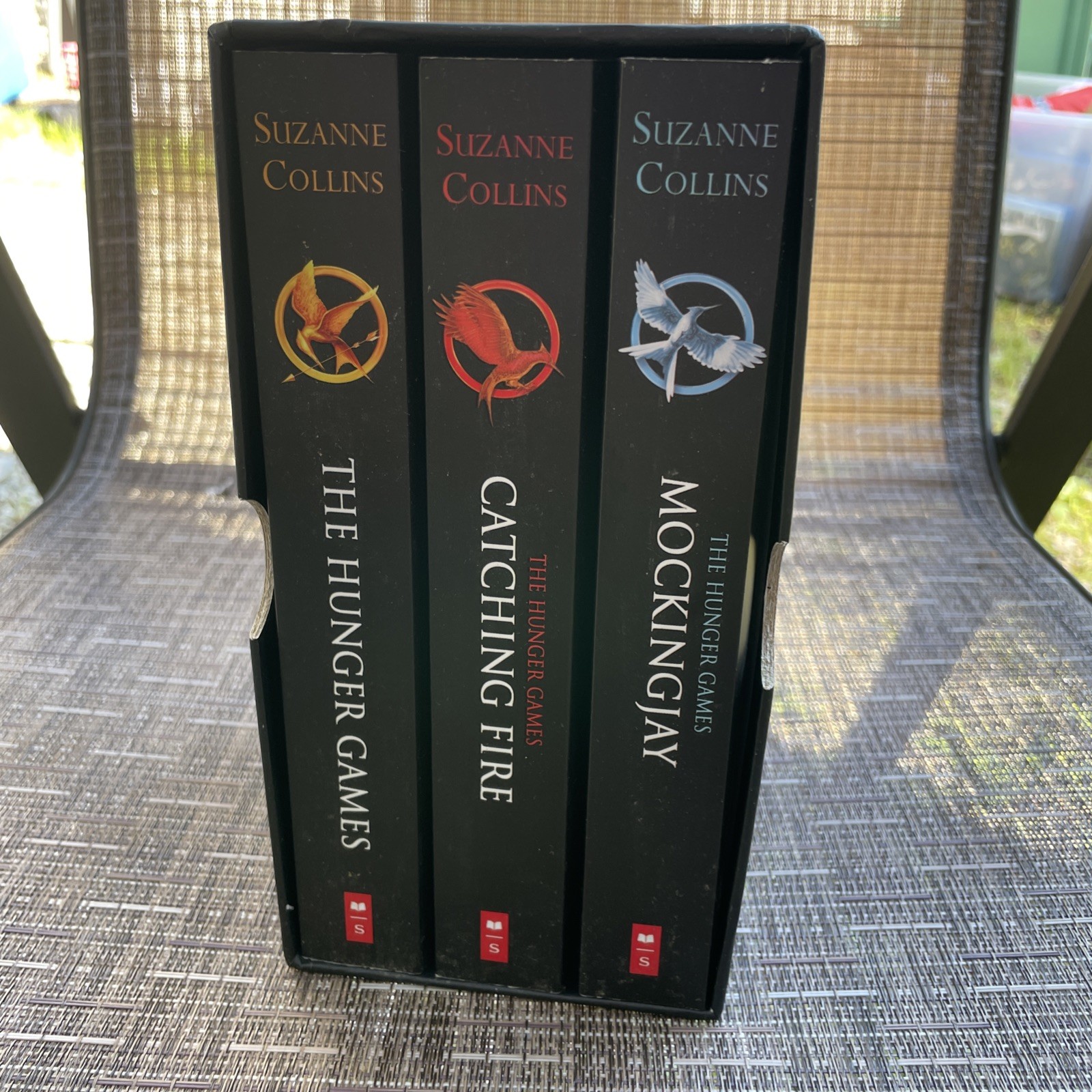 THE HUNGER GAMES – TRILOGY BOX SET 3 BOOKS By Suzanne Collins Scholastic Novel