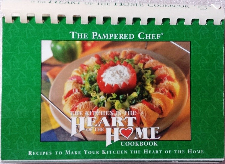 THE PAMPERED CHEF ~ THE KITCHEN IS THE HEART OF THE HOME COOKBOOK ~ 223 PAGES