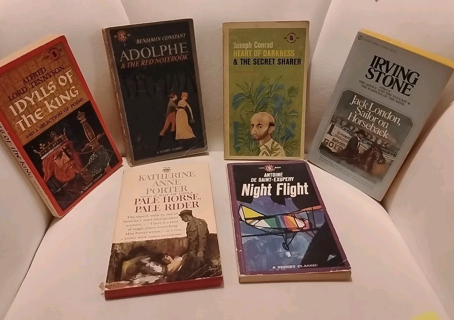 The New American Library/Signet 6 Book Paperback Lot
