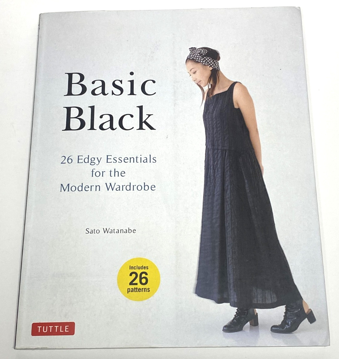 Basic Black 26 Edgy Essentials Patterns (INCLUDED) Book by Sato Watanabe 2012